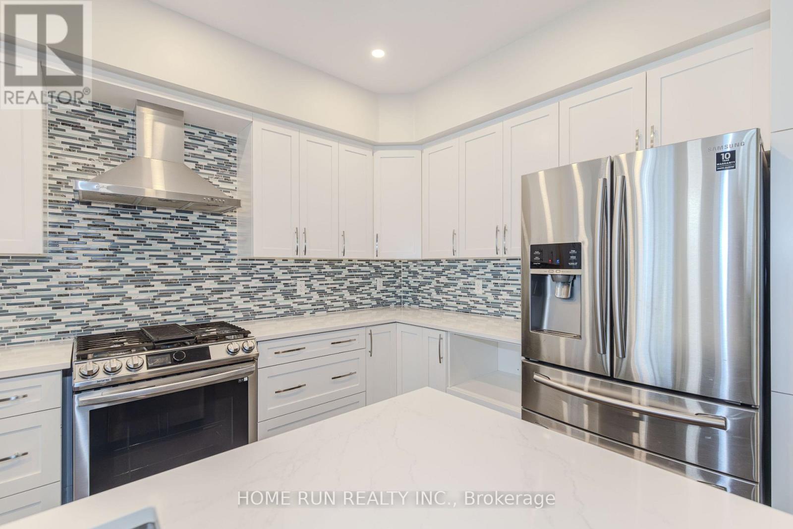 3 Bed, 3 Bath House for Sale in Ottawa – 785 CAIRN CRESCENT, Ottawa – MLS# X13686550 - Image 14