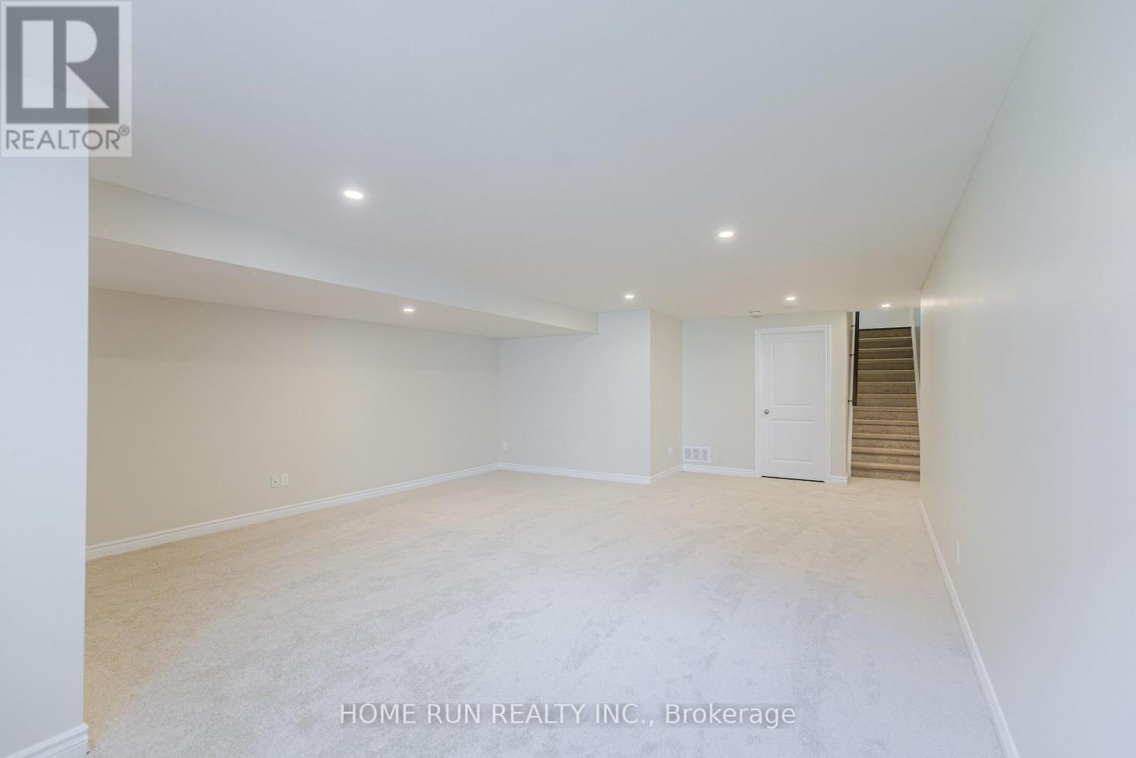 3 Bed, 3 Bath House for Sale in Ottawa – 785 CAIRN CRESCENT, Ottawa – MLS# X13686550 - Image 47