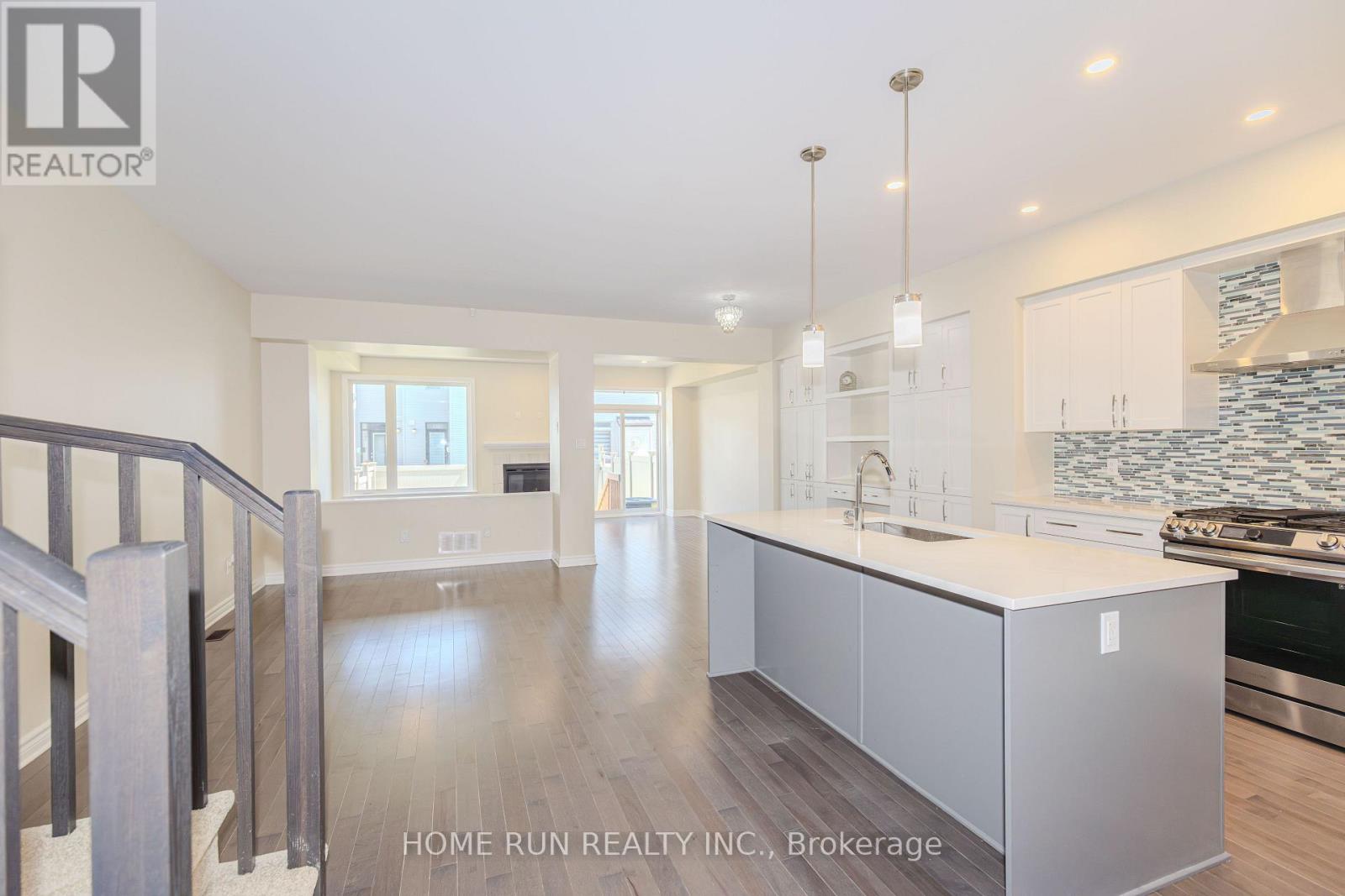 3 Bed, 3 Bath House for Sale in Ottawa – 785 CAIRN CRESCENT, Ottawa – MLS# X13686550 - Image 7