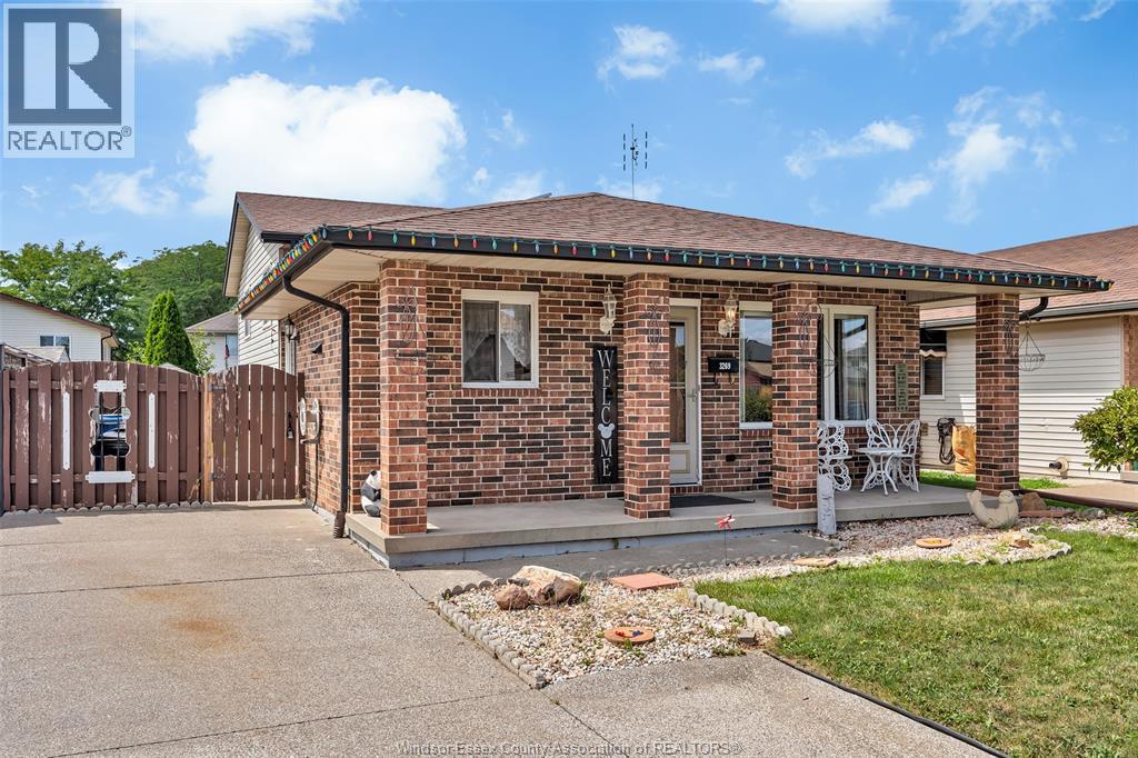 3269 CANDLEWOOD CRESCENT - 3