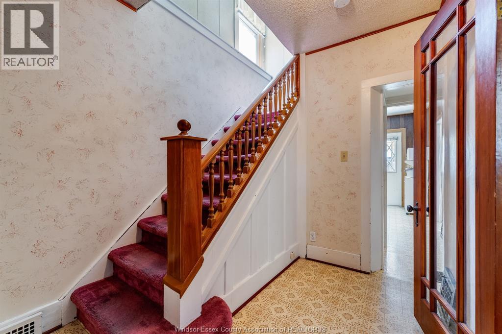 1437 Gladstone AVENUE - Image 8
