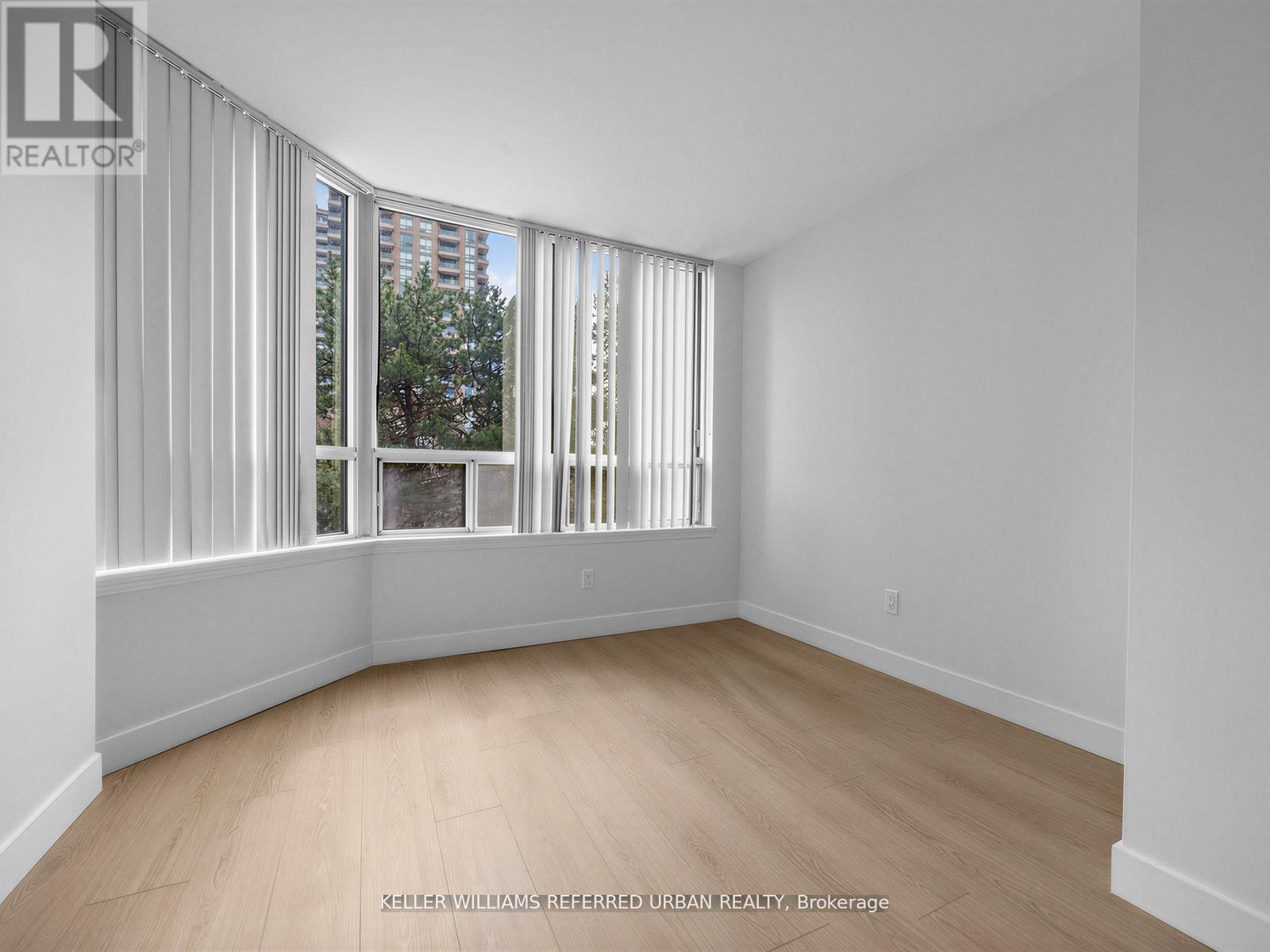 #217 7 BISHOP AVENUE - 12