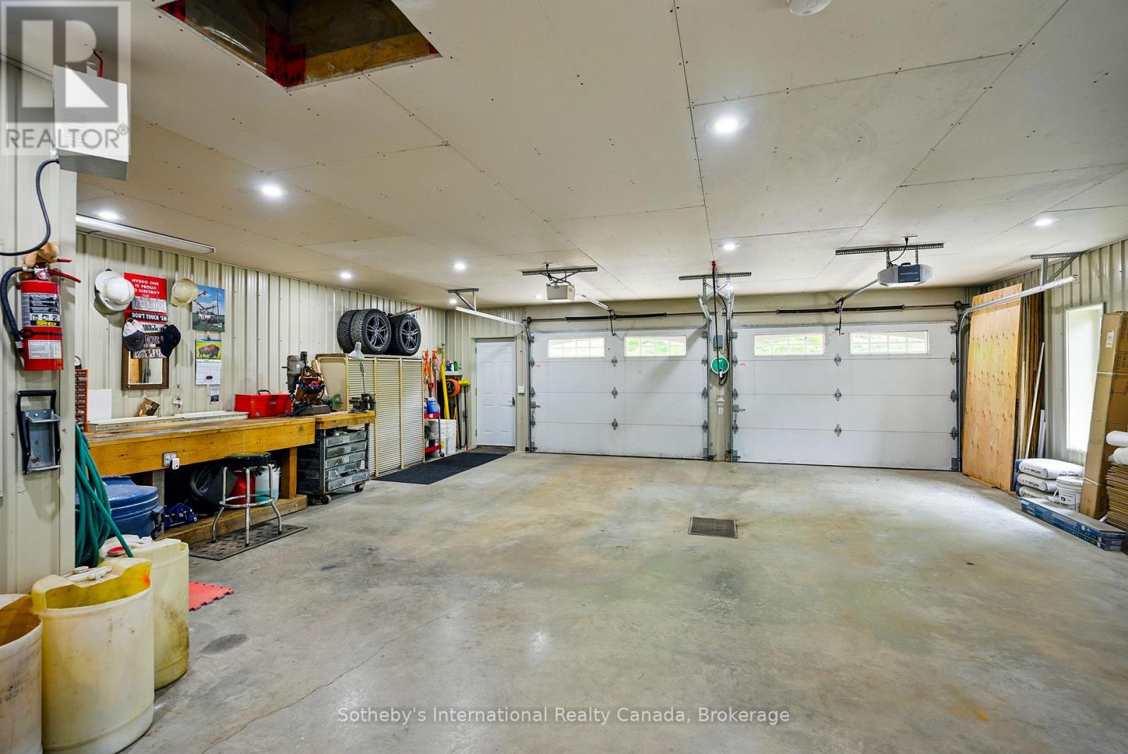 276 JEFFREY ROAD N - Image 34
