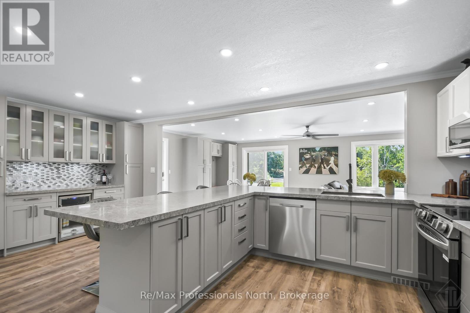 891 PENINSULA ROAD - Image 21