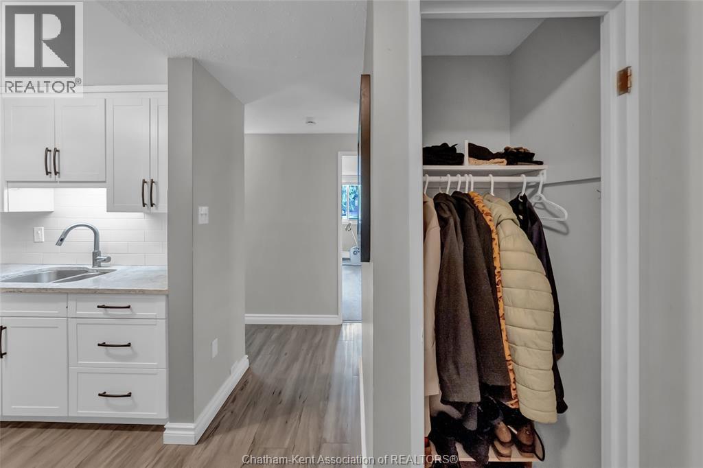 #109 955 GRAND AVENUE West - Image 26