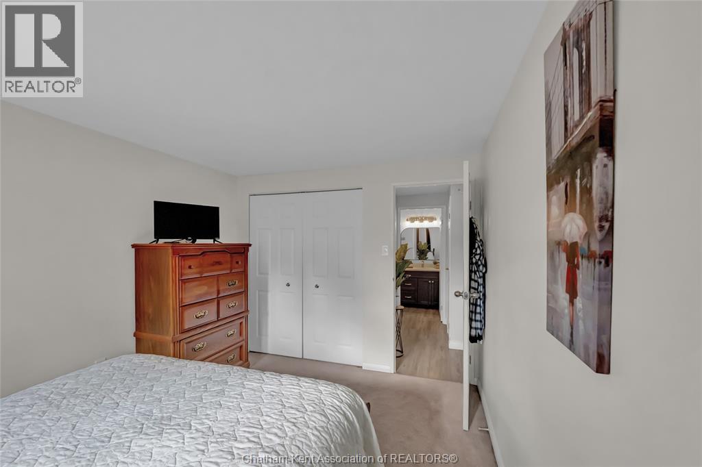 #109 955 GRAND AVENUE West - 22