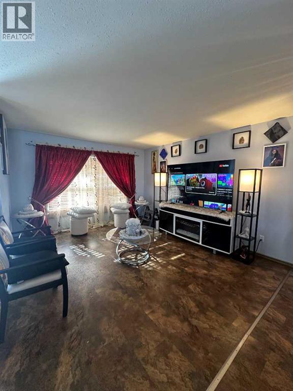 200 Upland Boulevard W - 9