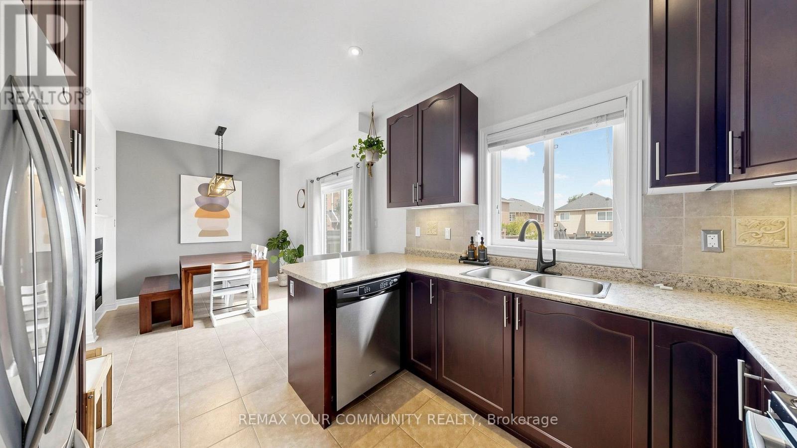 51 SHUTTLEWORTH DRIVE - Image 10