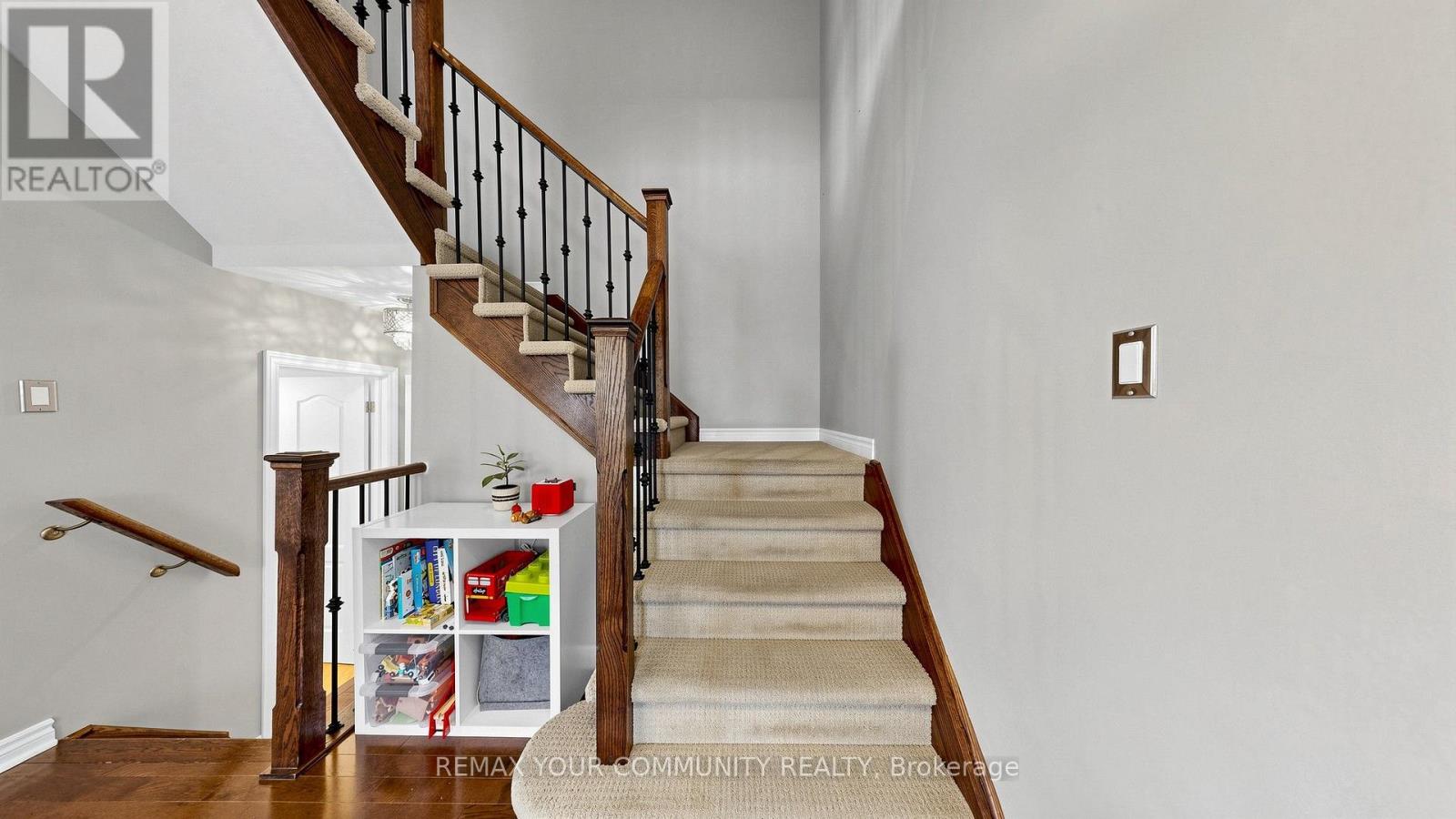 51 SHUTTLEWORTH DRIVE - Image 18
