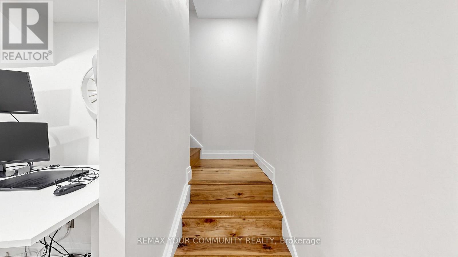 51 SHUTTLEWORTH DRIVE - Image 36
