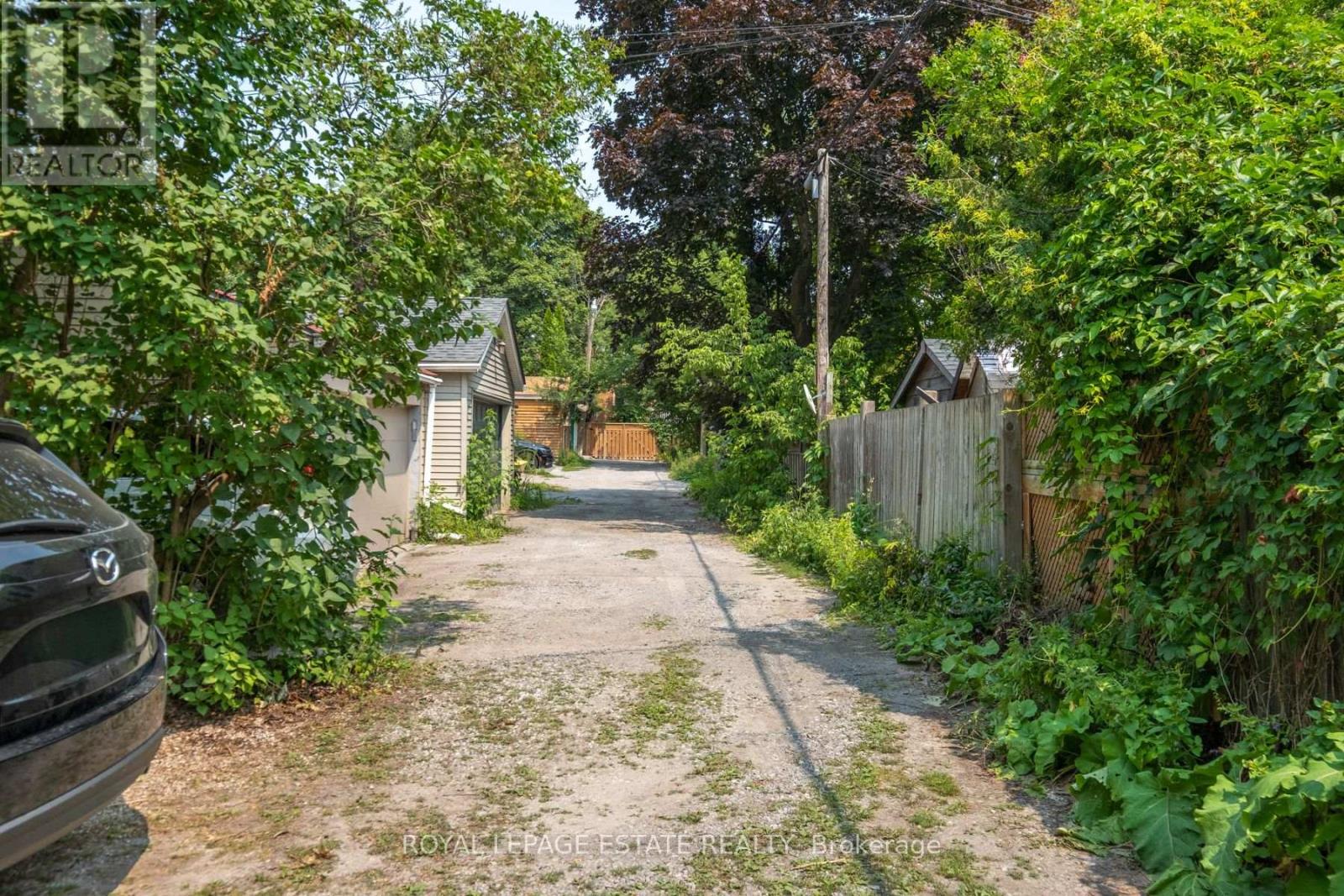 57 HERBERT AVENUE - Image 29