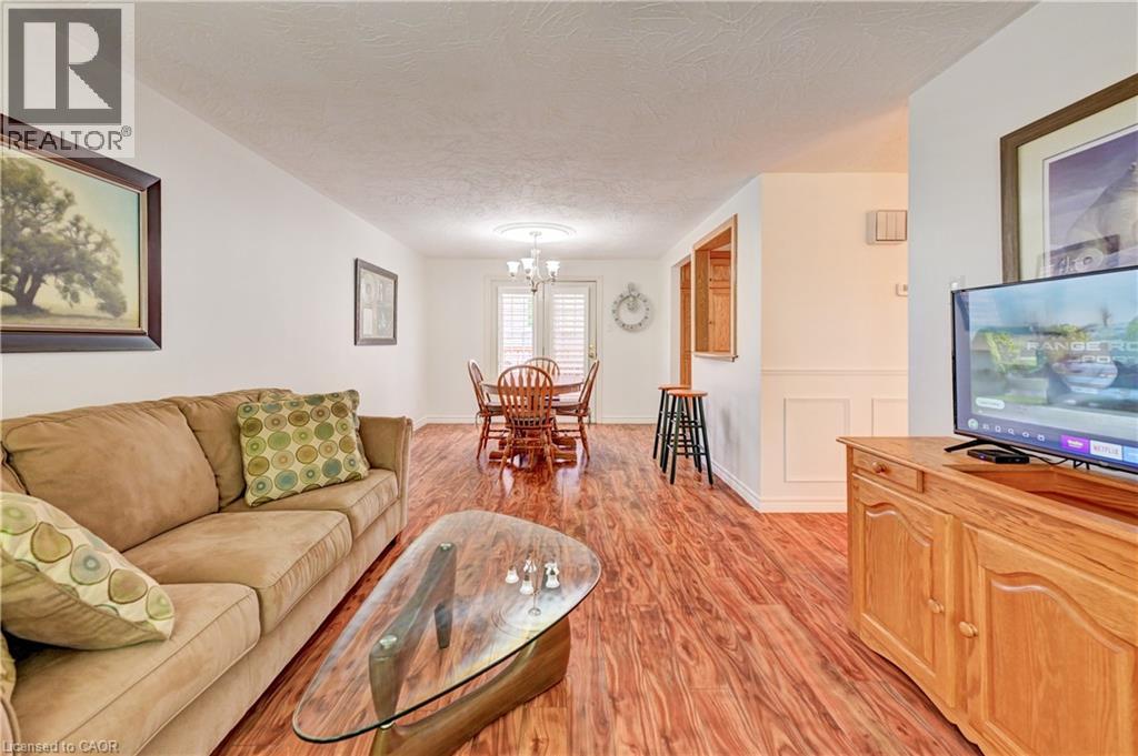 3 PARKLAND Crescent - Image 6