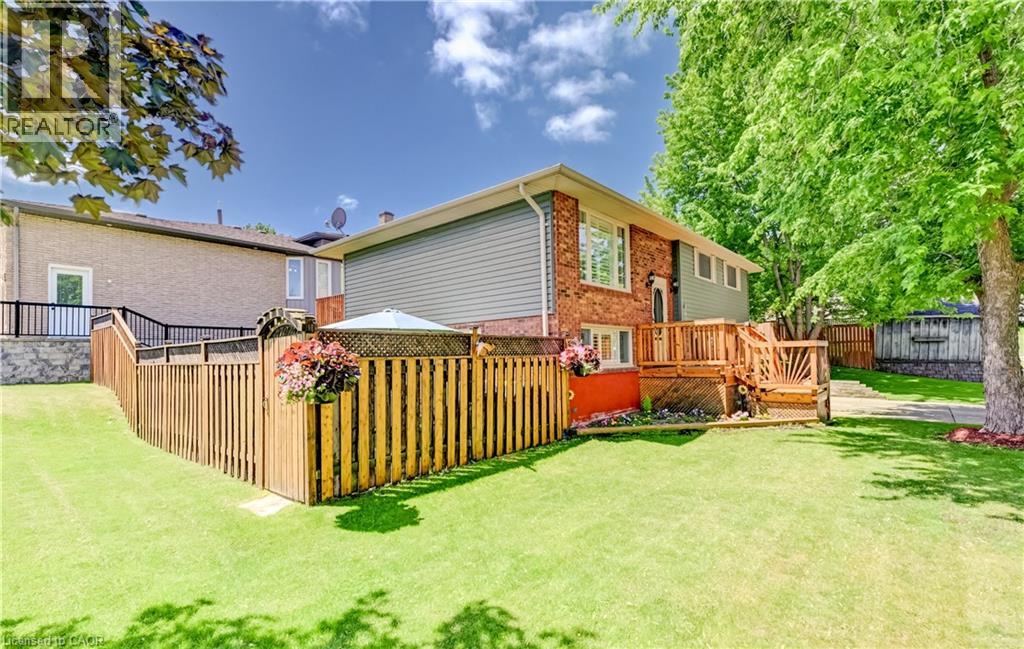 3 PARKLAND Crescent - Image 35