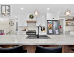10 Anthonys Place thumbnail 15
