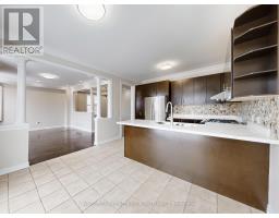 224 Aspenwood Drive, Newmarket, ON L3X3L1 Photo 11