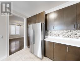 224 Aspenwood Drive, Newmarket, ON L3X3L1 Photo 13