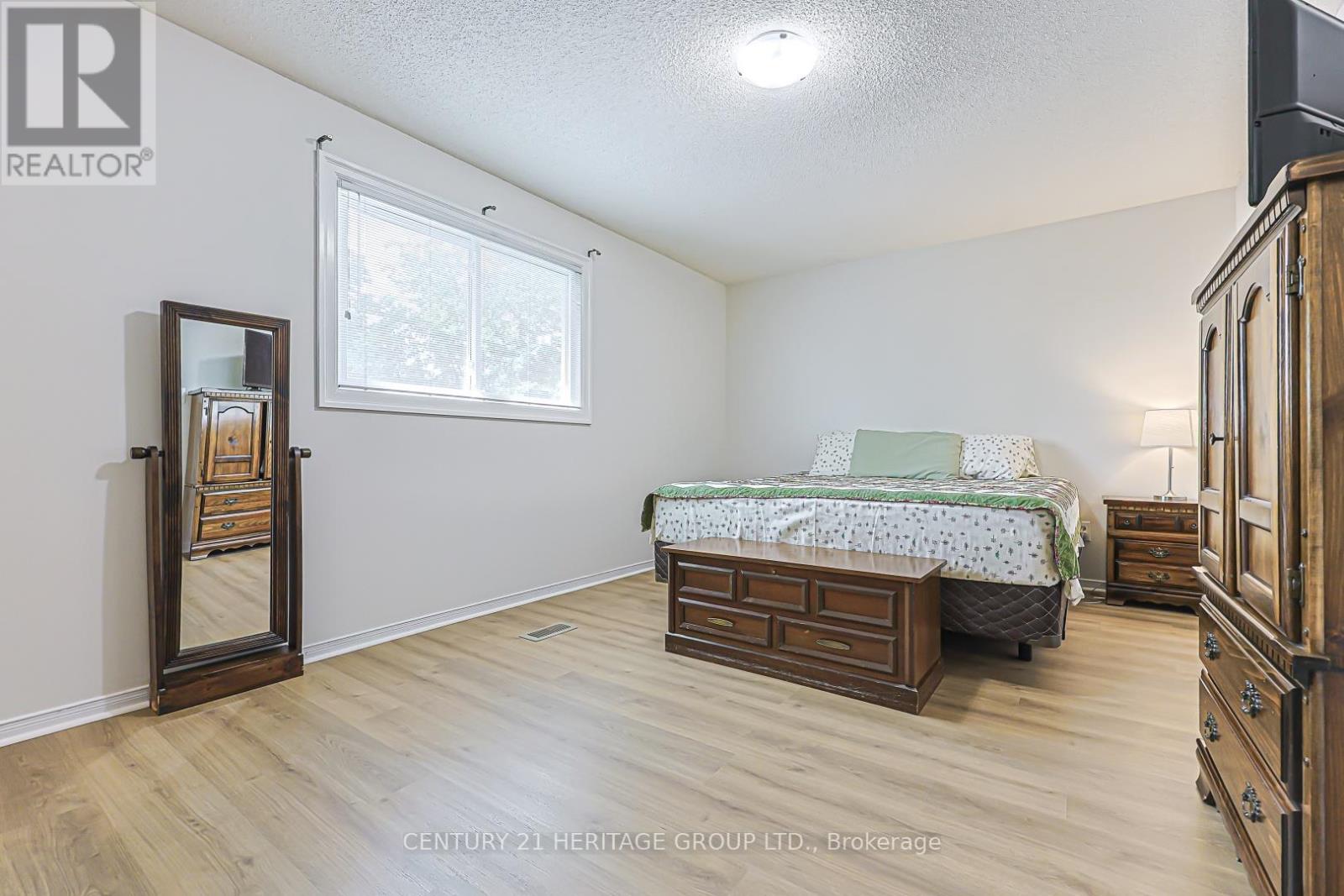 222 FORSYTH ROAD - 19