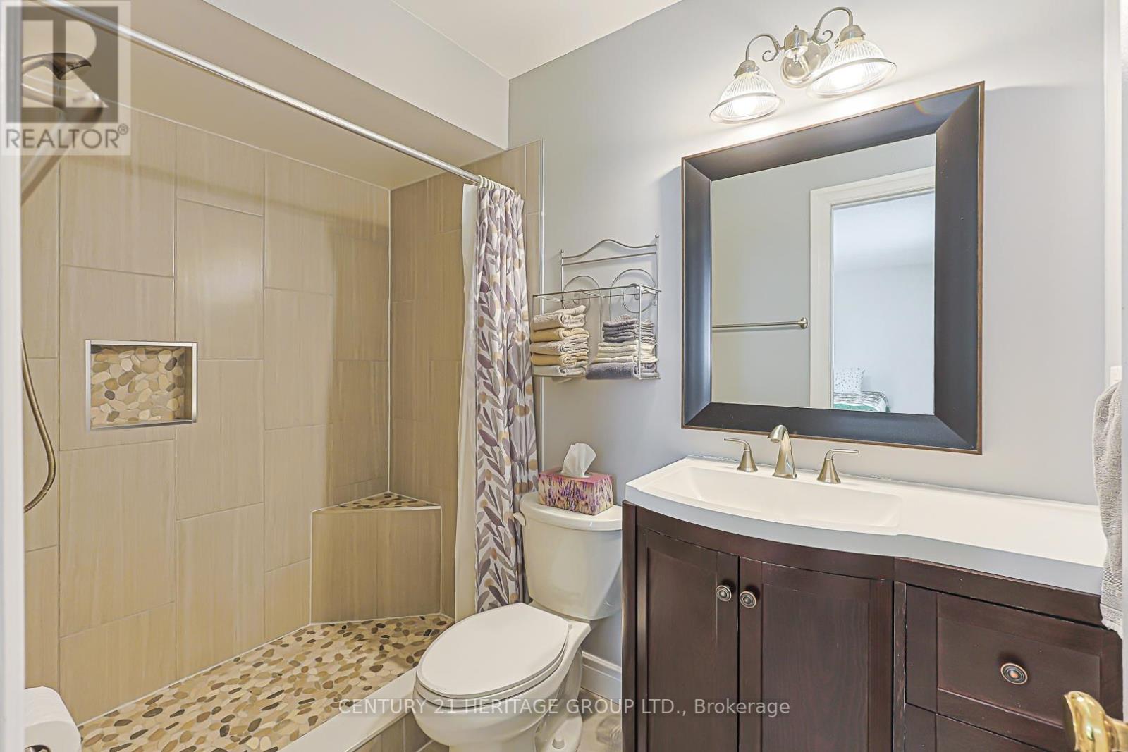 222 FORSYTH ROAD - 21