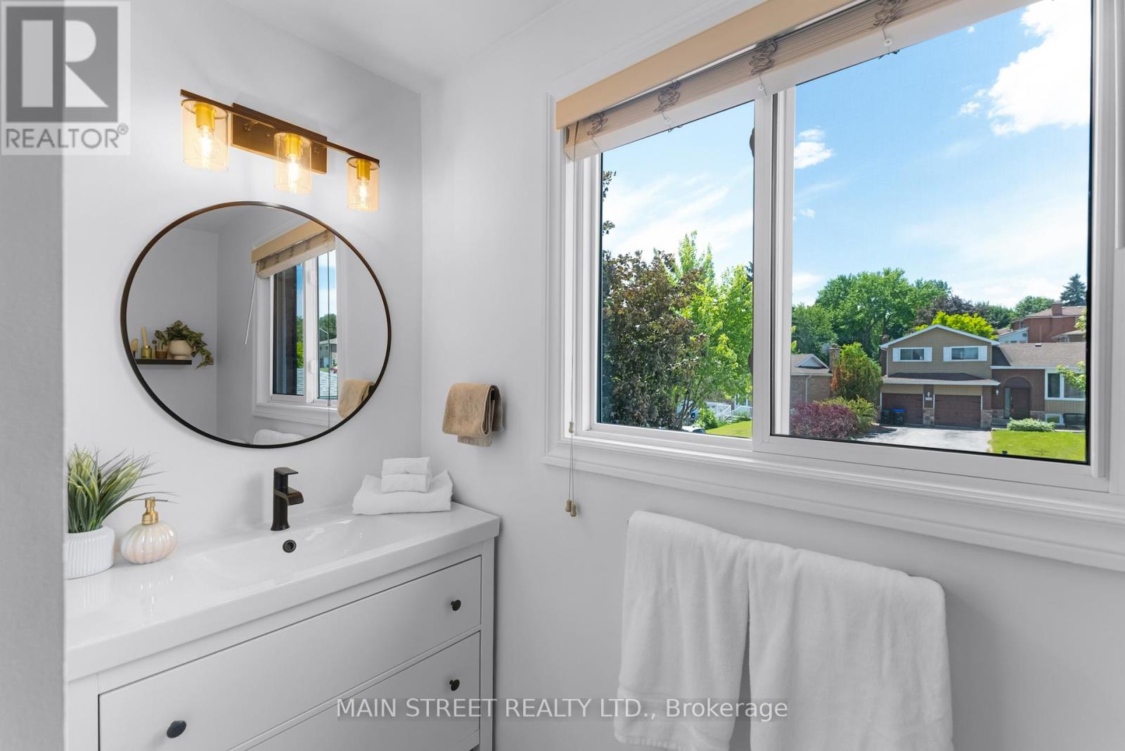 203 COLBORNE STREET - 28