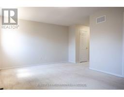 576 Courtney Valley Road, Mississauga, ON L5V0C2 Photo 22