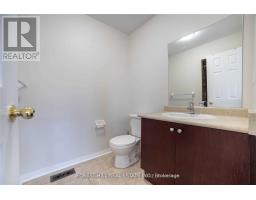 576 Courtney Valley Road, Mississauga, ON L5V0C2 Photo 25