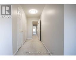 576 Courtney Valley Road, Mississauga, ON L5V0C2 Photo 27