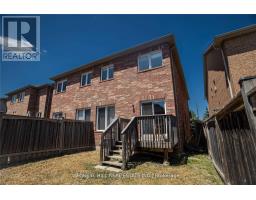 576 Courtney Valley Road, Mississauga, ON L5V0C2 Photo 39