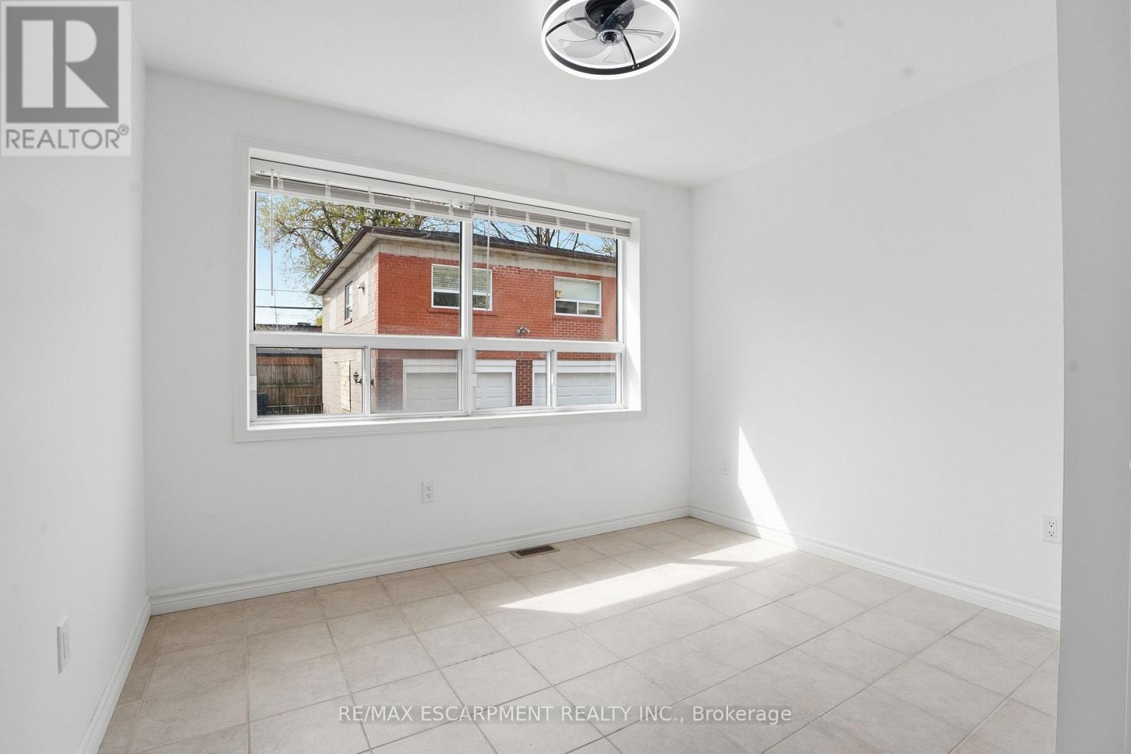 1049 GLENCAIRN AVENUE - 11