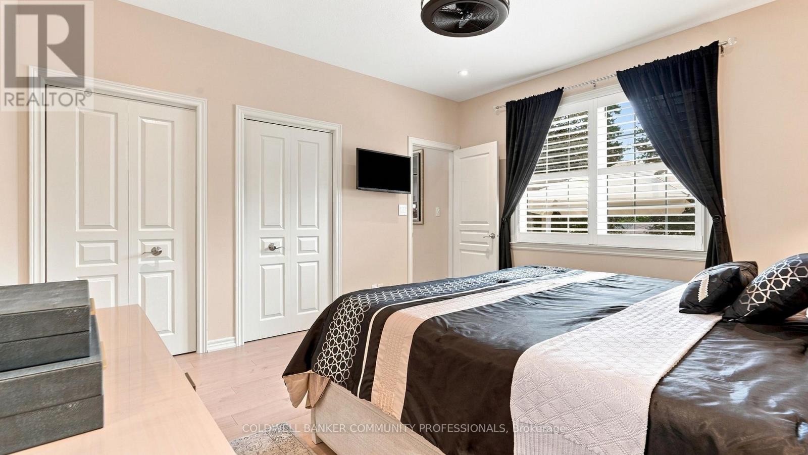 13 OAKDALE BOULEVARD - Image 23
