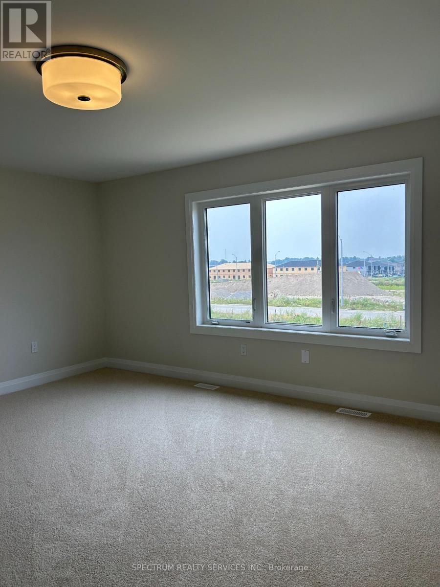 4 ARDING CIRCLE - 15