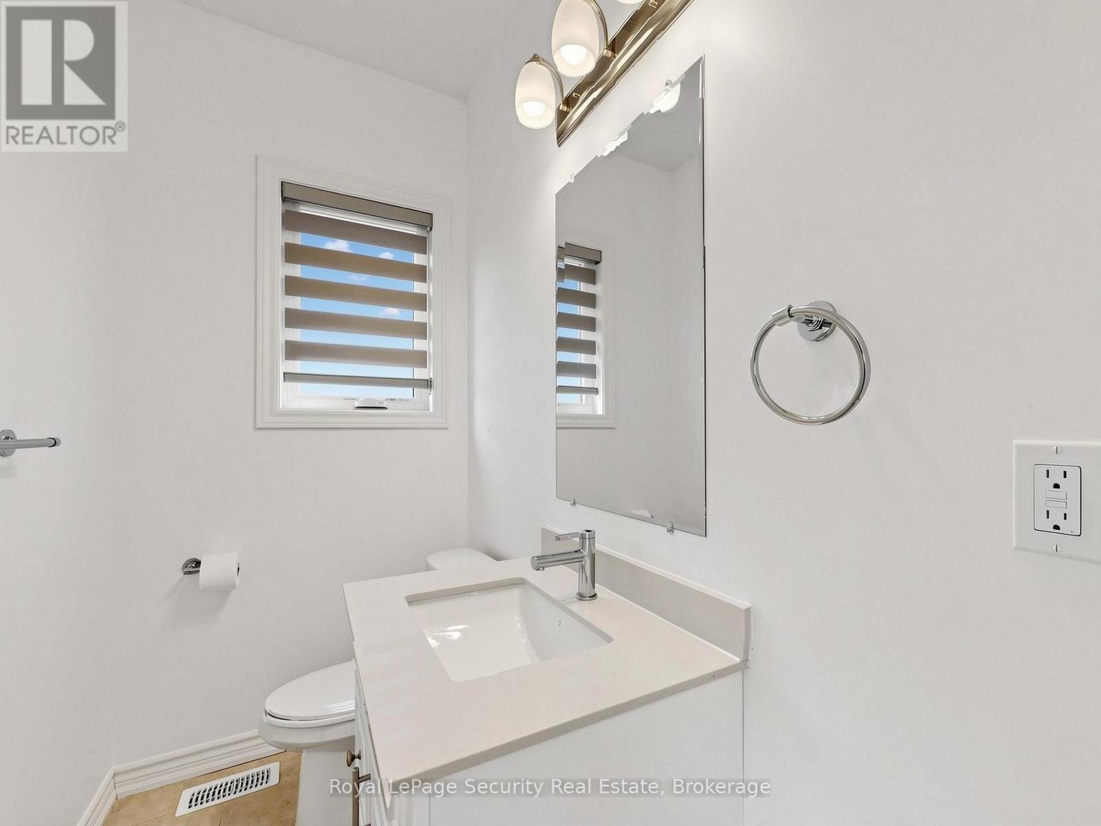 #86 121 SEBASTIAN STREET - Image 13