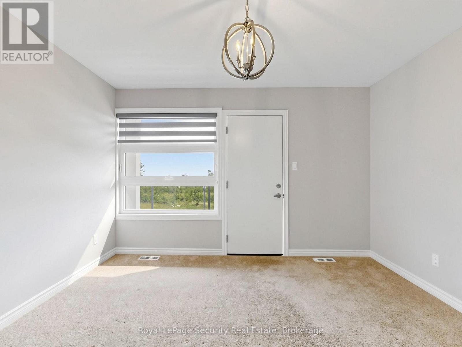 #86 121 SEBASTIAN STREET - Image 26