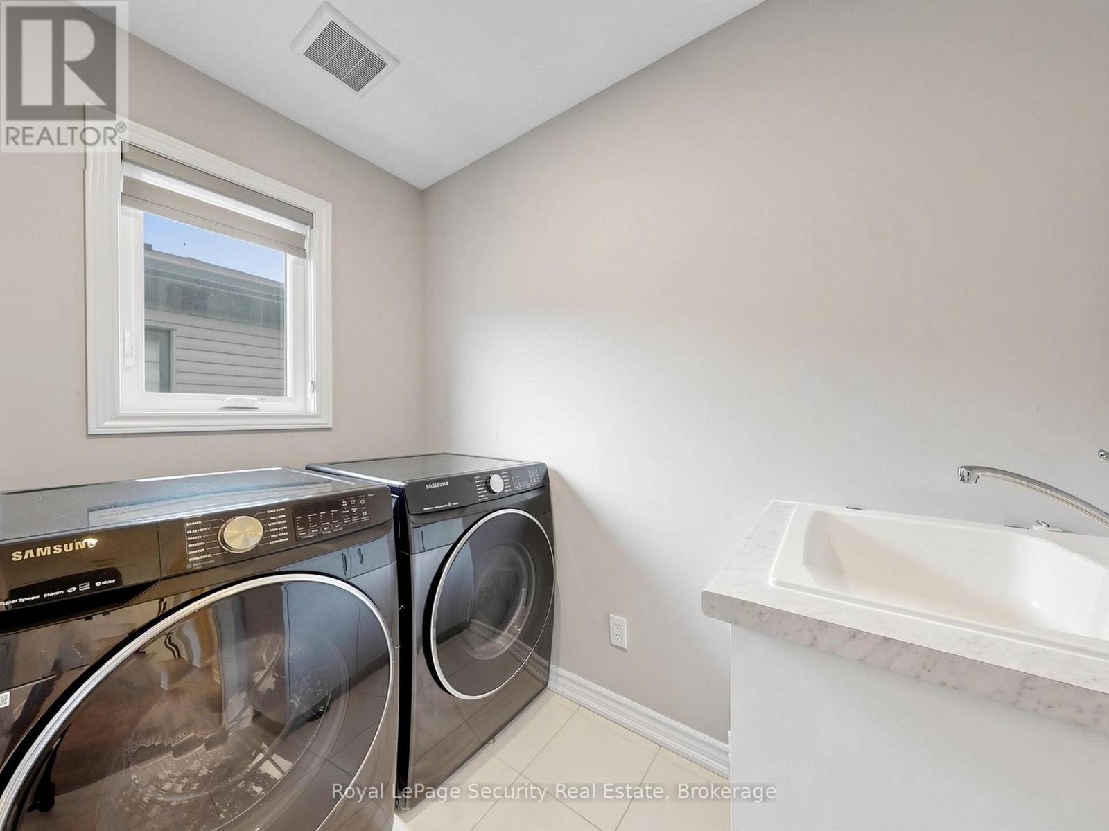 #86 121 SEBASTIAN STREET - Image 31
