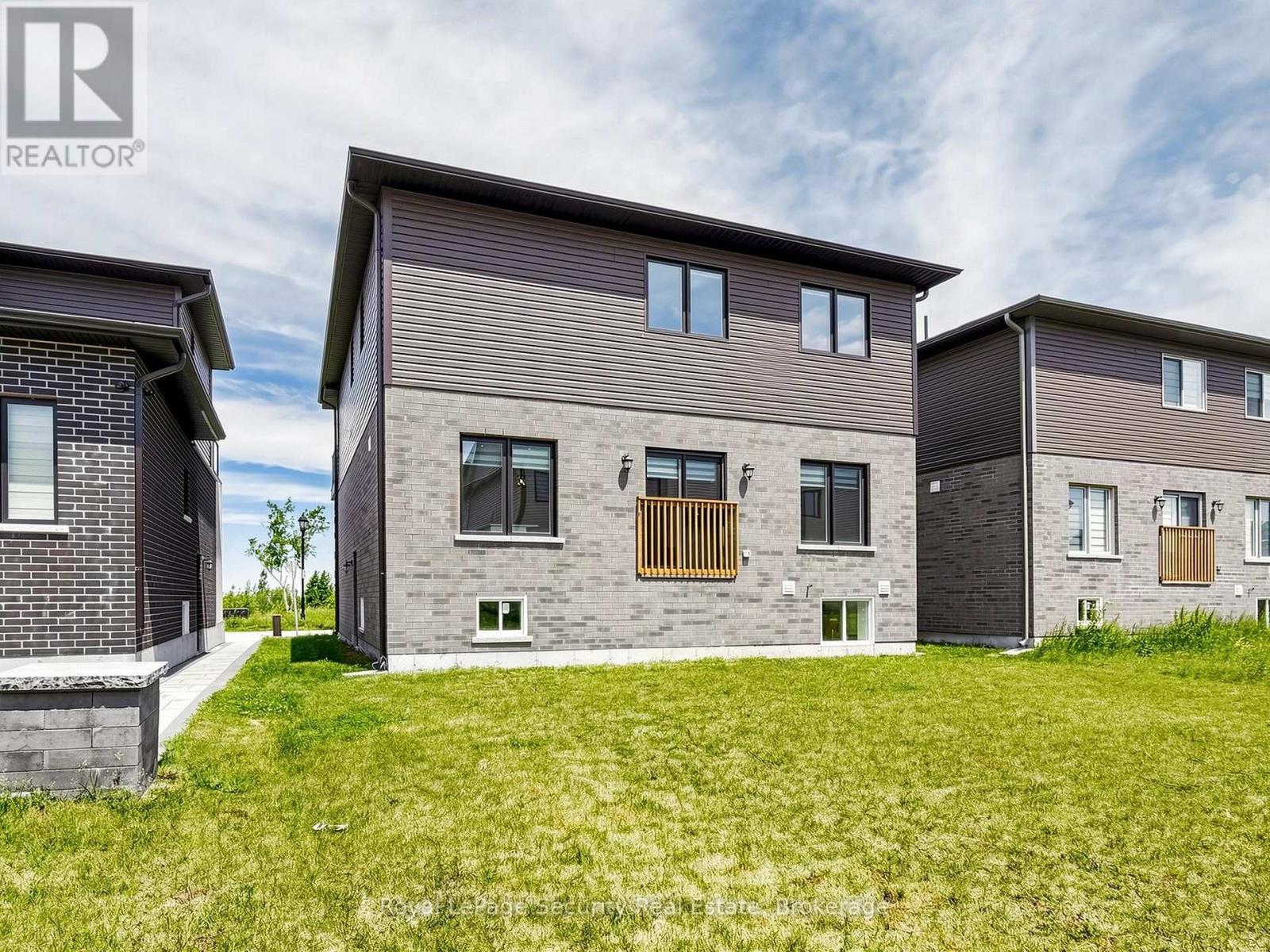 #86 121 SEBASTIAN STREET - Image 40
