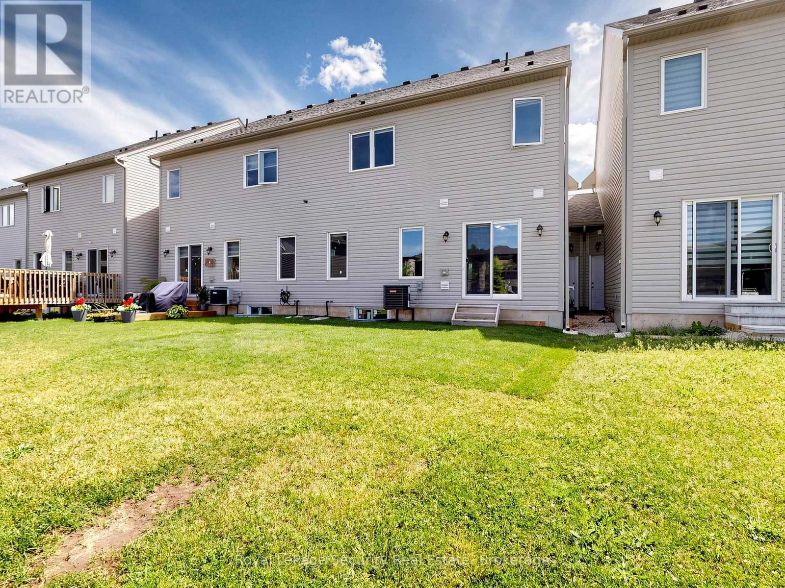 #31 103 ADDISON STREET - Image 32
