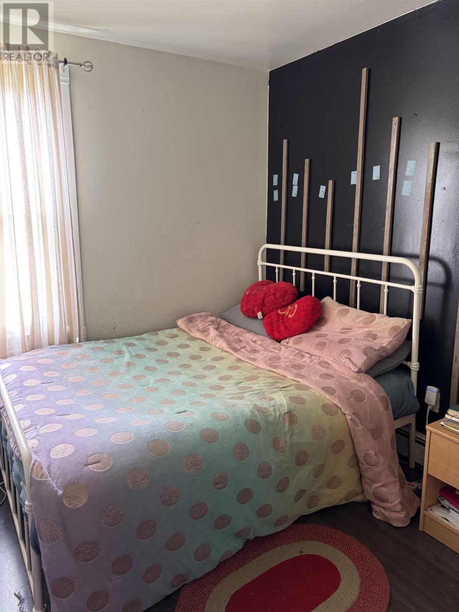 1491 Victoria Road - 21
