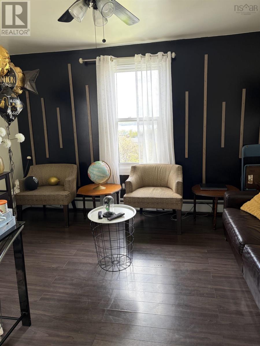 1491 Victoria Road - 17
