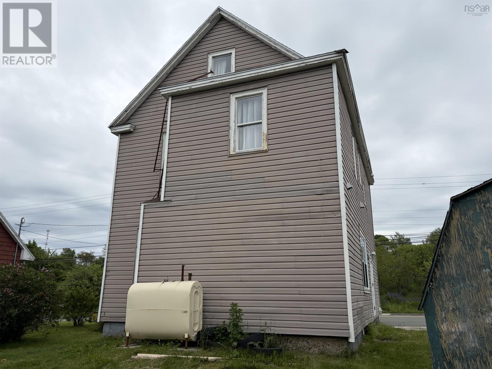 1491 Victoria Road - 8