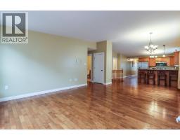 78 Tudor Lane, photo 24