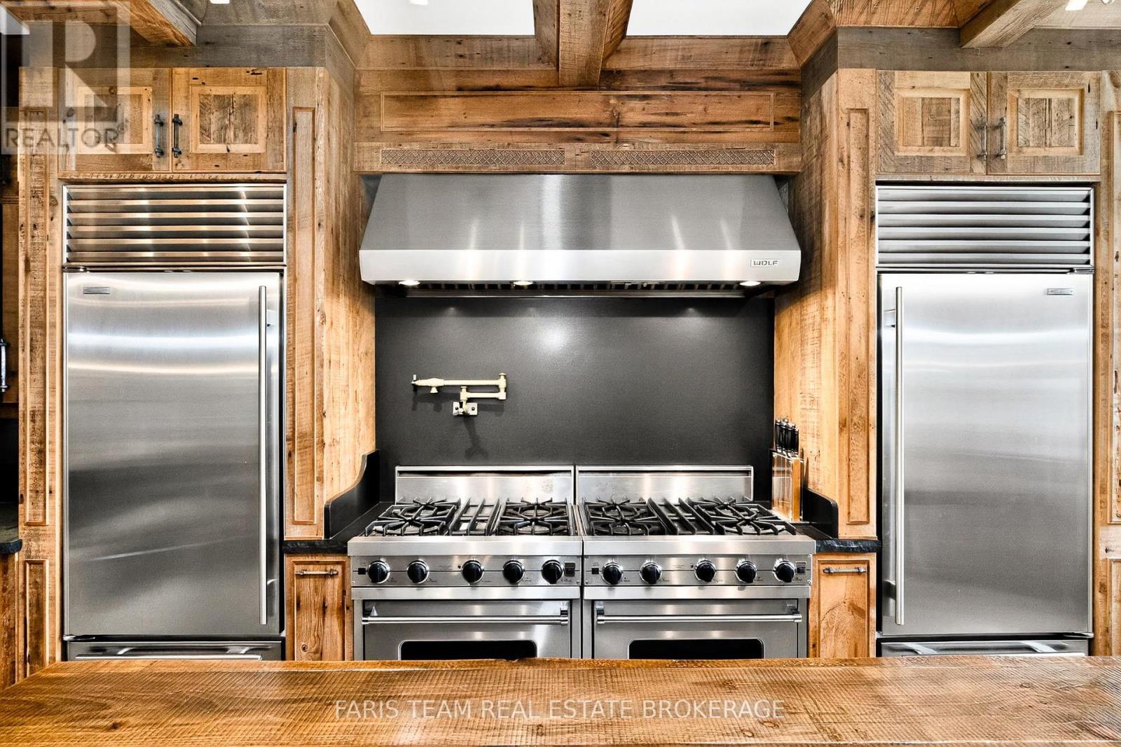 1076 BEAVER LANE - 7