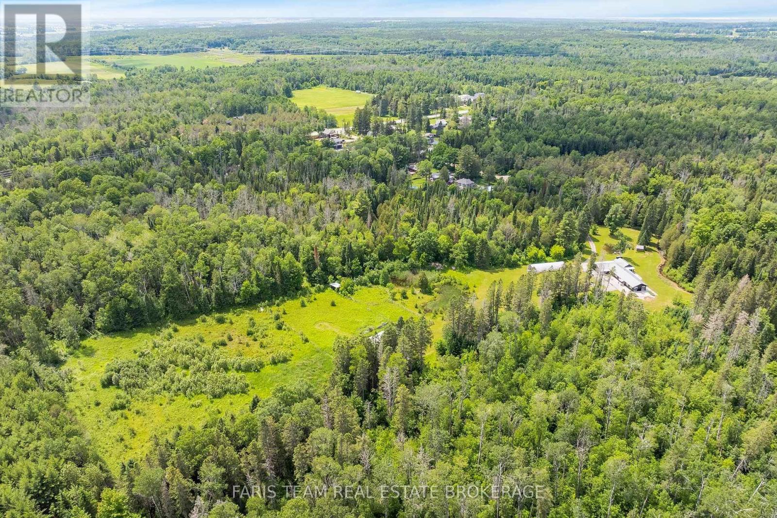 1076 BEAVER LANE - 46