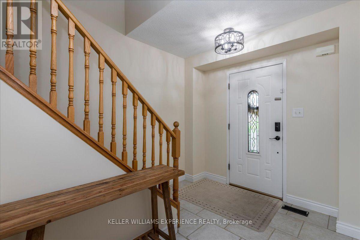 10 SUNSET PLACE - Image 3
