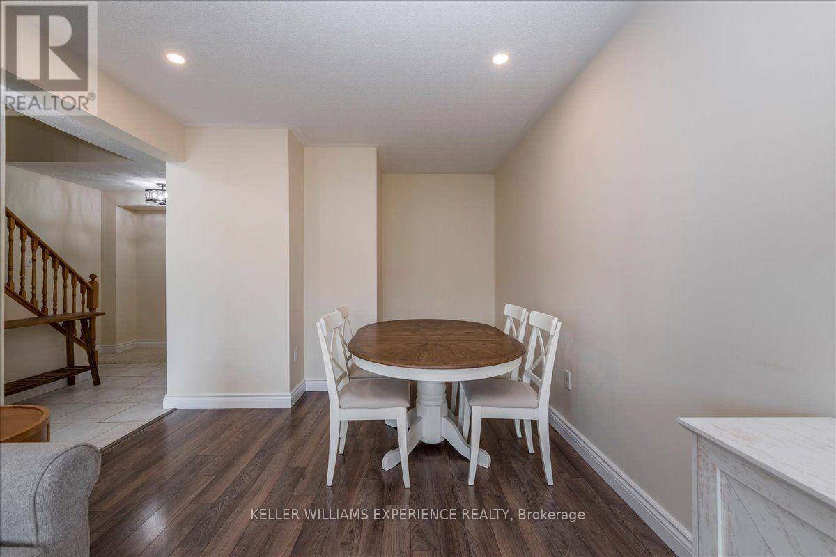 10 SUNSET PLACE - Image 7