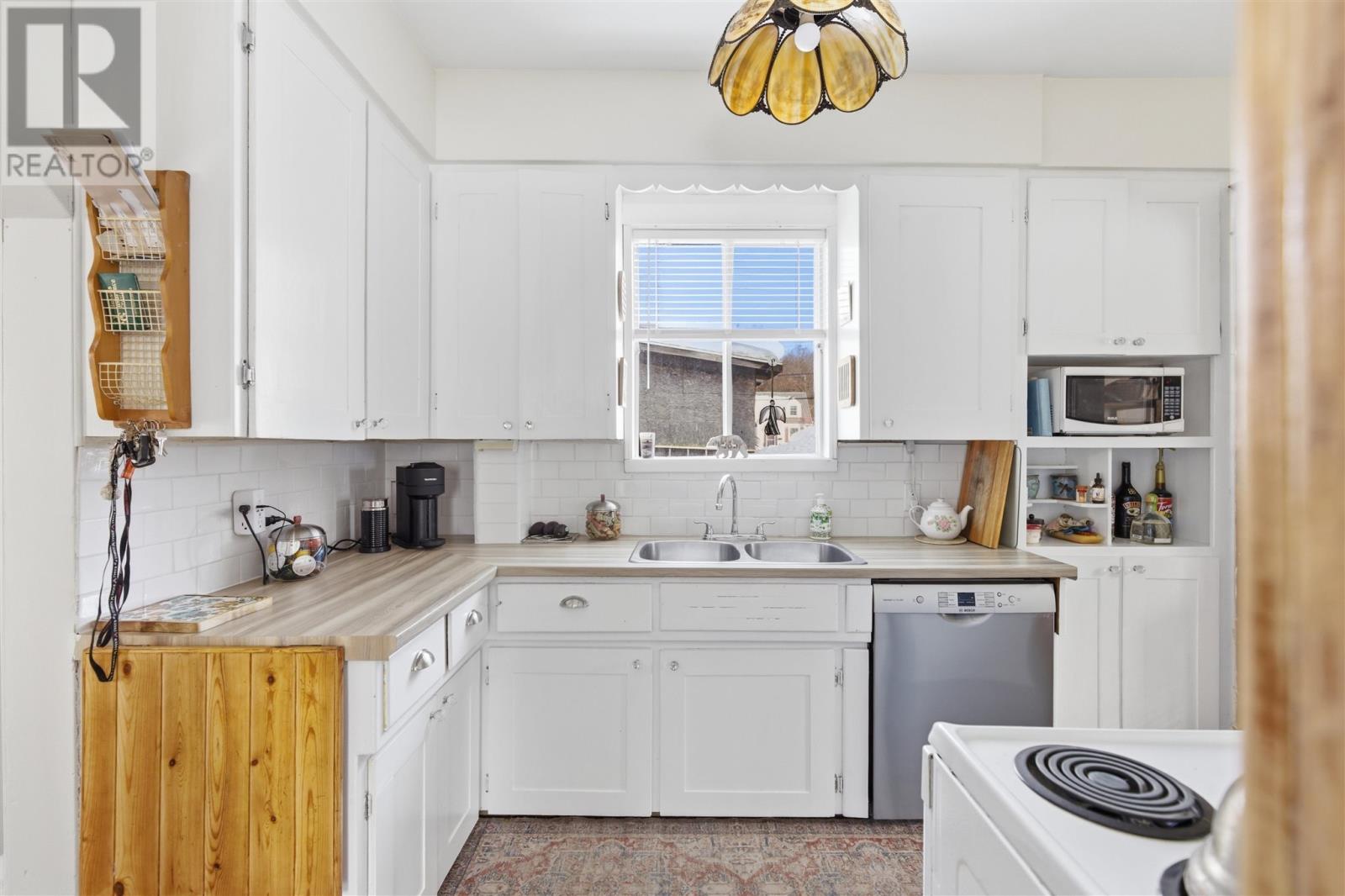 49 Hawthorne AVE - Image 12