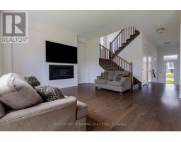 3731 Lakepoint Drive, Severn, ON L3V6H3 Photo 13