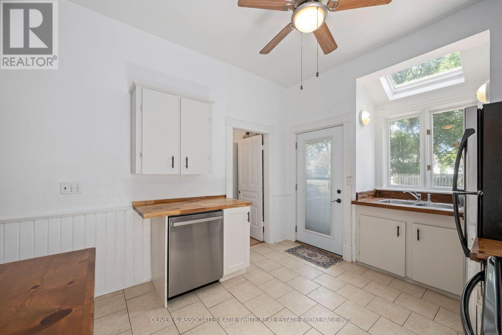 96 DREANEY AVENUE - 9