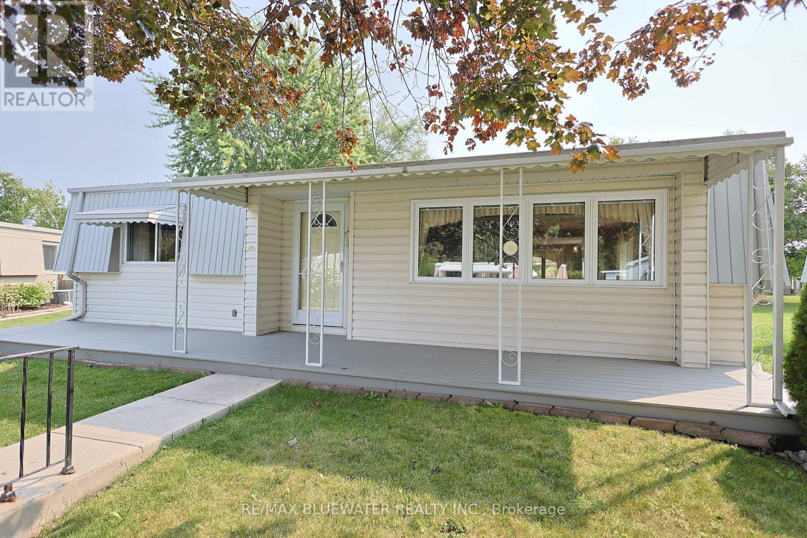 254 HIGHLAND SPRINGS - 8