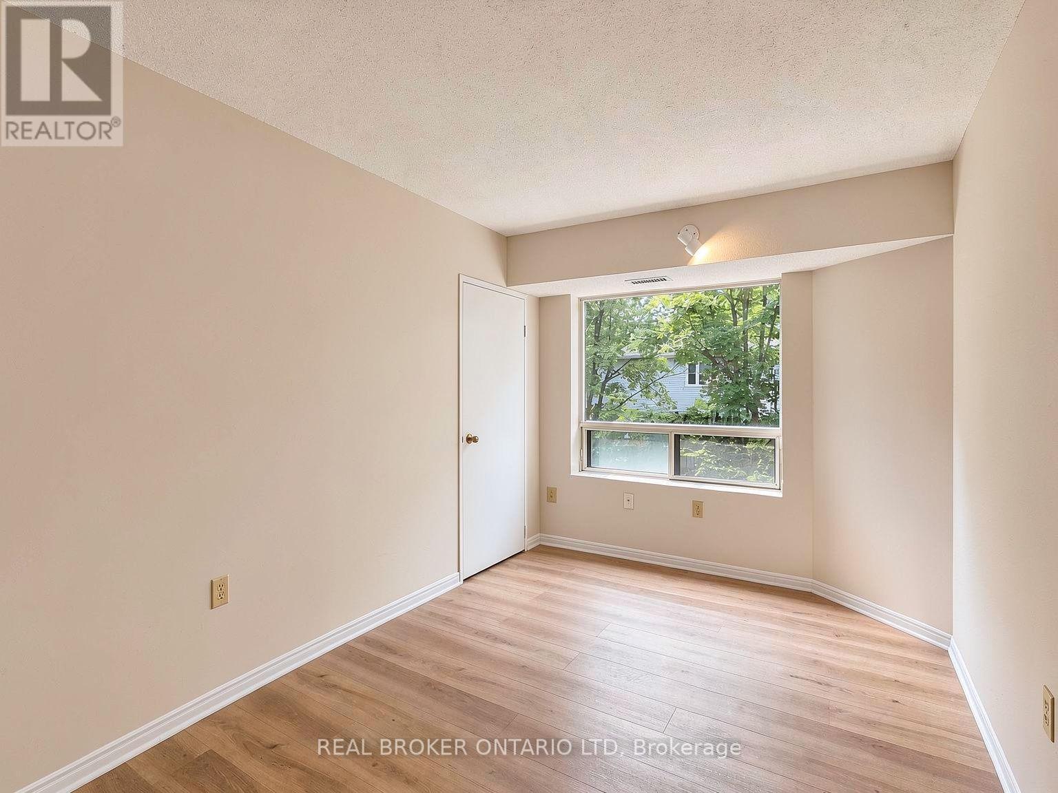 #315 521 RIVERSIDE DRIVE - Image 14