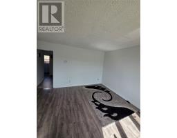 182 Farrell Drive thumbnail 4