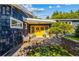 7 Kingswood Drive thumbnail 3
